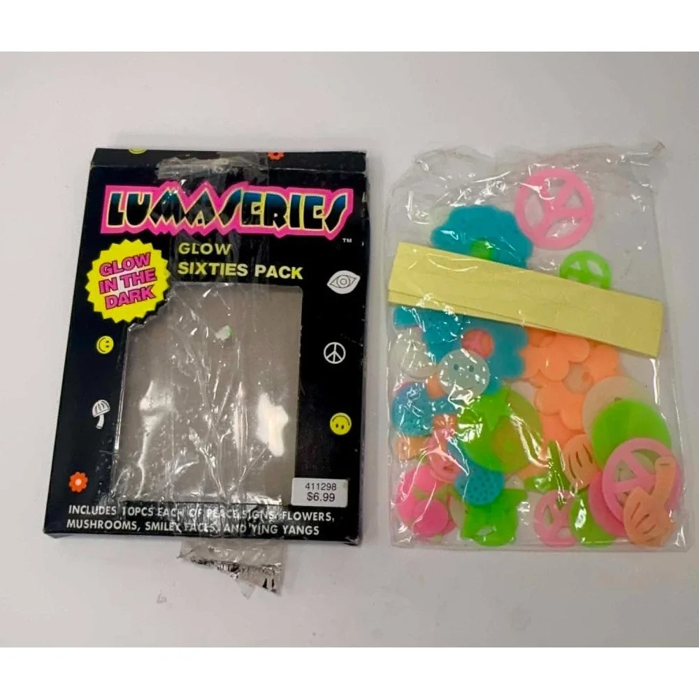 VTG 1997 Spencer Gifts Lummaveries Glow Sixties Pack Y2K Rave Room Decor Smiley